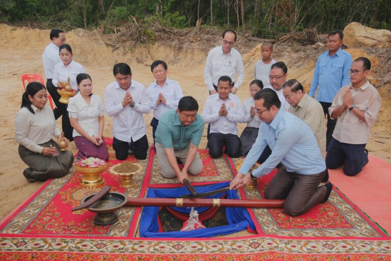 សមិទ្ធផលថ្មីរបស់អ្នកកោះរ៉ុង