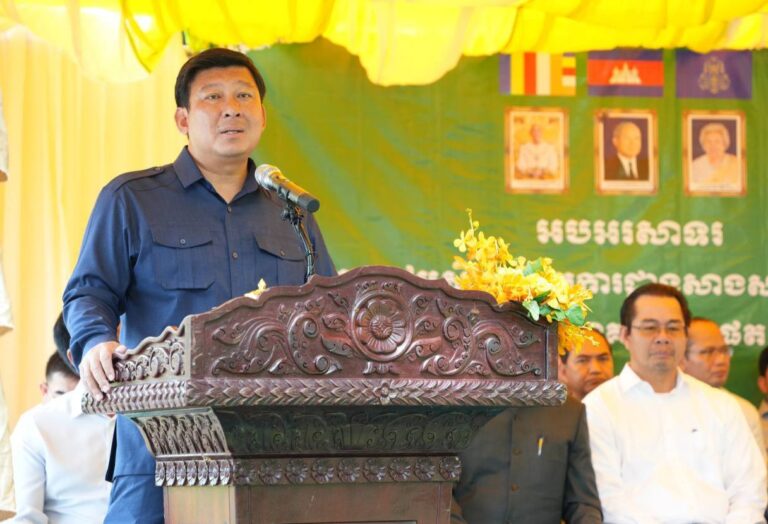 គម្រោងអគារពហុមុខងារនិងសណ្ឋាគារប្រណិត Yves Palace កោះរ៉ុង នឹងលេចចេញជារូបរាងឡើងនាពេលឆាប់ៗខាងមុខនេះ ដែលនឹងផ្ដល់នូវឧត្តមប្រយោជន៍ជាច្រើនសម្រាប់វិស័យទេសចរណ៍និងប្រជាពលរដ្ឋនៅកោះរ៉ុង ខេត្តព្រះសីហនុ