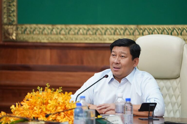 ភាពចម្រូងចម្រាស់ជិត ២០ឆ្នាំ នៅលើទីតាំងដីក្នុងភូមិសាស្ត្រភូមិ៣ សង្កាត់លេខ១ ក្រុងព្រះសីហនុ ខេត្តព្រះសីហនុ របស់ប្រជាពលរដ្ឋជាង ២០គ្រួសារ ត្រូវបានបញ្ចប់លើគោលការណ៍ឈ្នះឈ្នះ ដើម្បីប្រែក្លាយពីទីតាំងទំនាស់ ទៅជាកន្លែងសក្តានុពល និងមានគុណតម្លៃសេដ្ឋកិច្ច