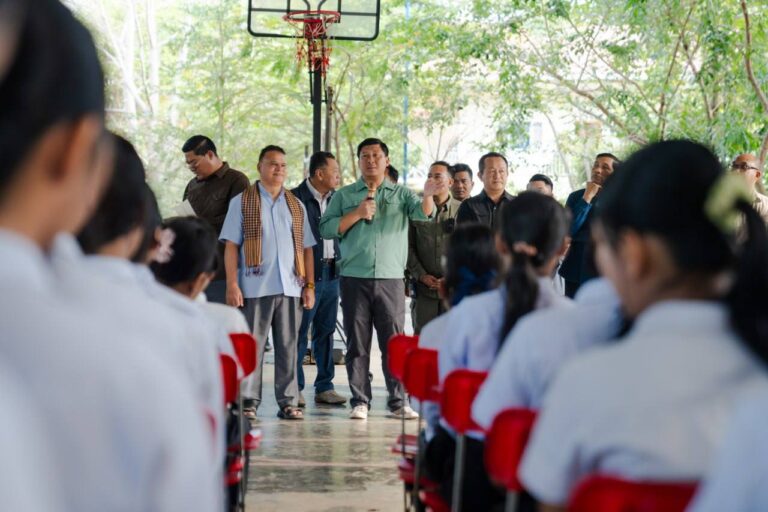 ក្រុមការងារចុះជួយមូលដ្ឋានខេត្តកែប បានចុះពិនិត្យស្ថានភាពនៃការអប់រំ និងបណ្តុះបណ្តាលវិជ្ជាជីវៈ និងជួបជាមួយលោកគ្រូ អ្នកគ្រូ សិស្សានុសិស្សនៃសាលារៀនដុនបូស្កូ និង សាលាបឋមសិក្សា និងអនុវិទ្យាល័យ ហ៊ុន សែន ក្រុងកែប ដើម្បីស្តាប់ពីដំណើរការនៃការកសាងធនធានមនុស្សនៅក្នុងមូលដ្ឋាន និងតម្រូវការចាំបាច់នានា សម្រាប់បន្តលើកស្ទួយគុណភាពអប់រំនៅហ្នឹងកន្លែង។