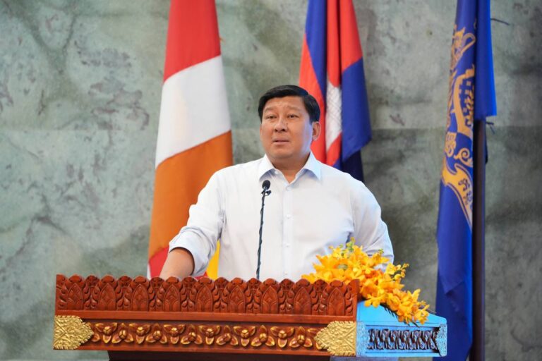 ផ្តើមចេញពីថ្ងៃនេះ យើងចូលរួមទាំងអស់គ្នាដោយប្រើស្ថាបត្យកម្មក្នុងការរៀបចំក្រុង និងទីប្រជុំជនរបស់យើងឱ្យជាទីក្រុងសហសម័យ មានសោភណភាព សណ្តាប់ធ្នាប់ របៀបរៀបរយ ស្របតាមសក្ដានុពល និងតម្រូវការនៃការអភិវឌ្ឍនាពេលបច្ចុប្បន្ន និងអនាគត ដោយបង្កើតដង្ហើមសេដ្ឋកិច្ច និងបង្កើនគុណភាពជីវិតរបស់ប្រជាជនកម្ពុជា។