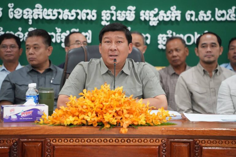 ក្រសួងរៀបចំដែនដី នគរូបនីយកម្ម និងសំណង់ នឹងយកការរៀបចំទីប្រជុំជនស្រុកកំពង់សិលា ខេត្តព្រះសីហនុ មកធ្វើជាគំរូក្នុងការរៀបចំទីប្រជុំជននៅទូទាំងប្រទេស ដោយផ្ដើមពីការរៀបចំហេដ្ឋារចនាសម្ព័ន្ធផ្លូវថ្នល់ និងការបង្កើតចំណូលជូនដល់ប្រជាពលរដ្ឋ