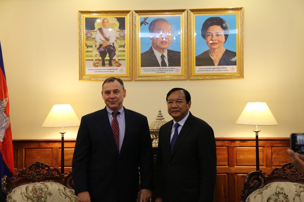 A Courtesy Call on H.E. Minister Prak Sokhonn by H.E. William (Bill) A. Heidt, Newly United States Ambassador to Cambodia , January 27, 2016.