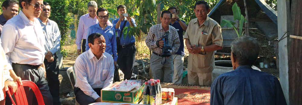 10 most poor families in Por Krom Village, Troeuy Sla Commune, Saang District, Kandal Province had received donation from H.E  Minister Prak Sokhonn.