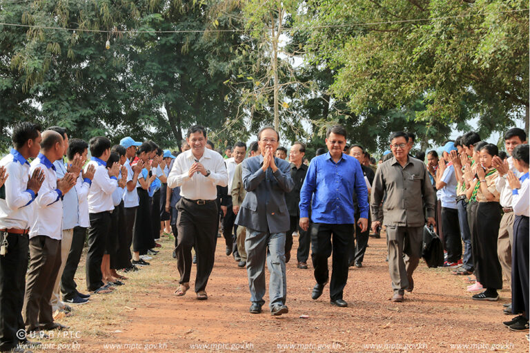 ​​ឯកឧត្តម​រដ្ឋមន្ត្រី​ ​ត្រាំ​ អុី​វ​តឹក​ ​អញ្ជើញ​ជា​អធិបតី​ក្នុង​ពិធី​រំលឹក​ខួប​លើក​ទី​៤​០​ ​អប​អរសាទរ​ថ្ងៃ​ជ័យ​ជម្នះ​ ​៧​មករា​ ​នៅ​ស្រុក​កំពង់​លែង​ ​ខេត្ត​កំពង់ឆ្នាំង​