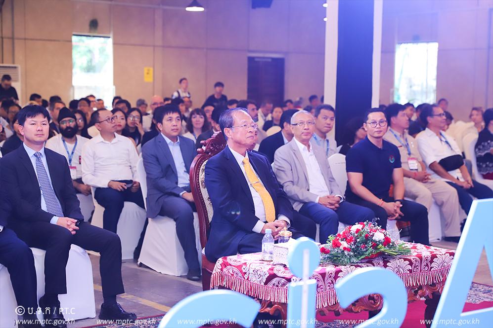​ឯកឧត្តម​រដ្ឋមន្ត្រី​ ​ត្រាំ​ អុី​វ​តឹក​ ​បាន​អញ្ជើញ​ជា​អធិបតី​ដ៏​ខ្ពង់ខ្ពស់​ក្នុង​ពិធី​បើក​កិច្ចប្រជុំ​ ​Seed​star​s ​Summit​ ​Asia​ 2019 ​ជាលើកដំបូង​នៅ​កម្ពុជា​ ​ក្រោម​ប្រធាន​បទ​ “S​hap​in​g​ ​t​h​e​ ​Future​ o​f​ ​E​n​t​rep​r​e​n​e​ur​ship​”