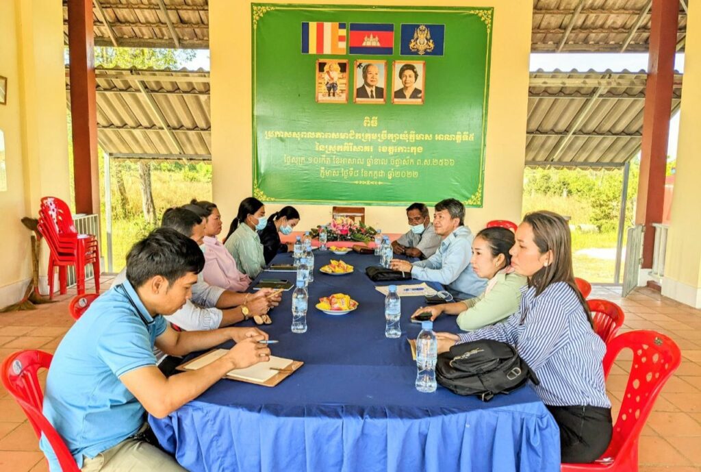 Porno becerdin etuk qoshni