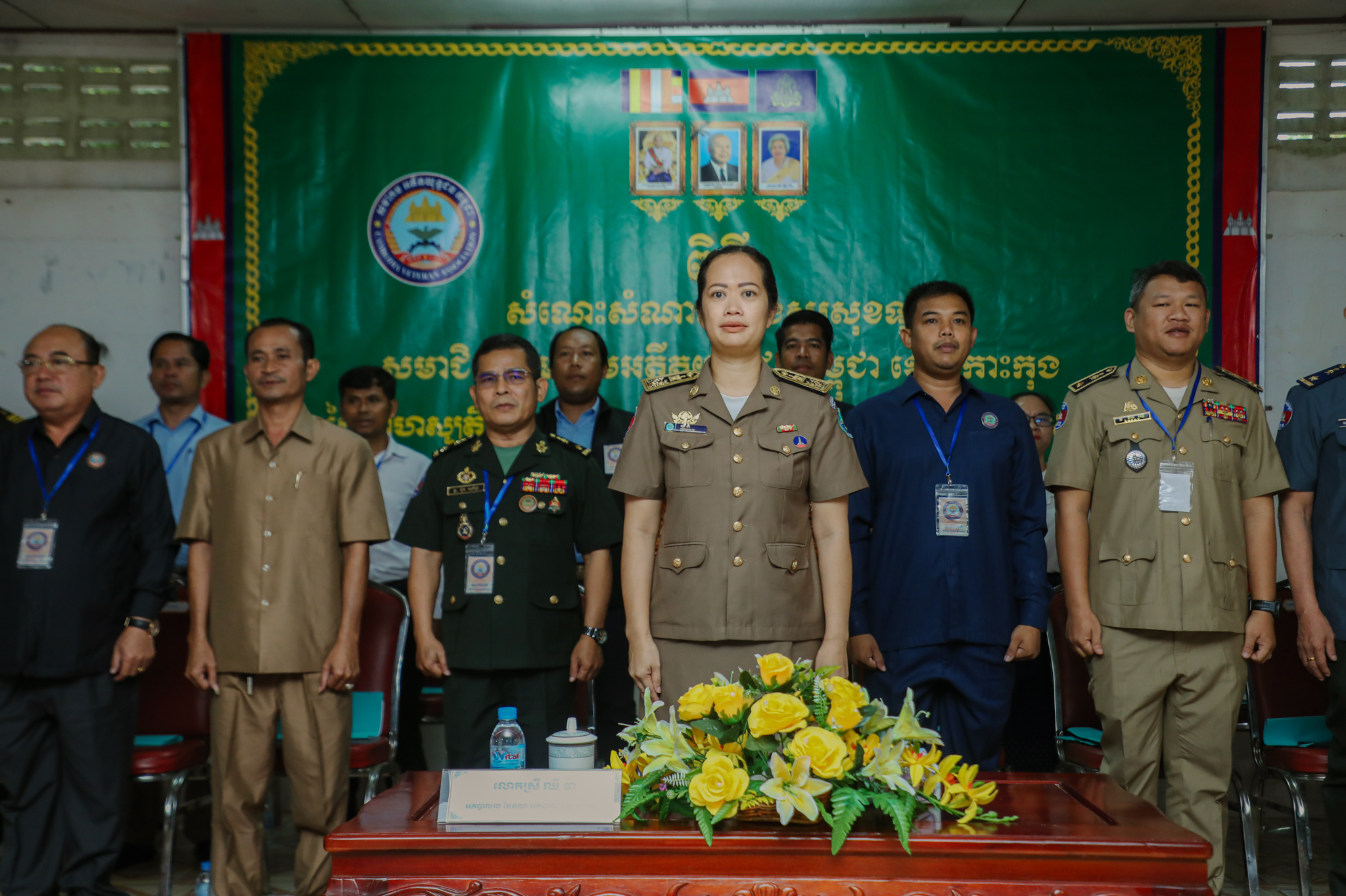 លោកស្រី ឈី វ៉ា អភិបាលរង នៃគណៈអភិបាលខេត្ត និងជាអនុប្រធានកិត្តិយសសមាគមអតីតយុទ្ធជនកម្ពុជា ខេត្តកោះកុង ក្នុងពិធីសំណេះសំណាល និងសាកសួរសុខទុក្ខ សមាជិកអតីតយុទ្ធជនកម្ពុជា