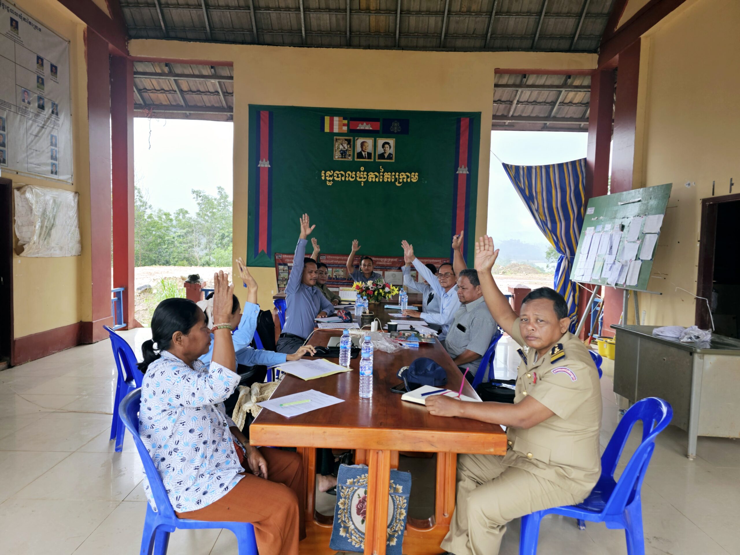 គណៈកម្មាធិការទទួលបន្ទុកកិច្ចការនារី និងកុមារឃុំតាតៃក្រោម បានបើកកិច្ចប្រជុំប្រចាំខែកញ្ញា ឆ្នាំ២០២៤ ក្រោមអធិបតីភាព លោក ហួន ណាក់ ជំទប់ទី២ និងជាអនុប្រធាន គ.ក.ន.កឃុំ