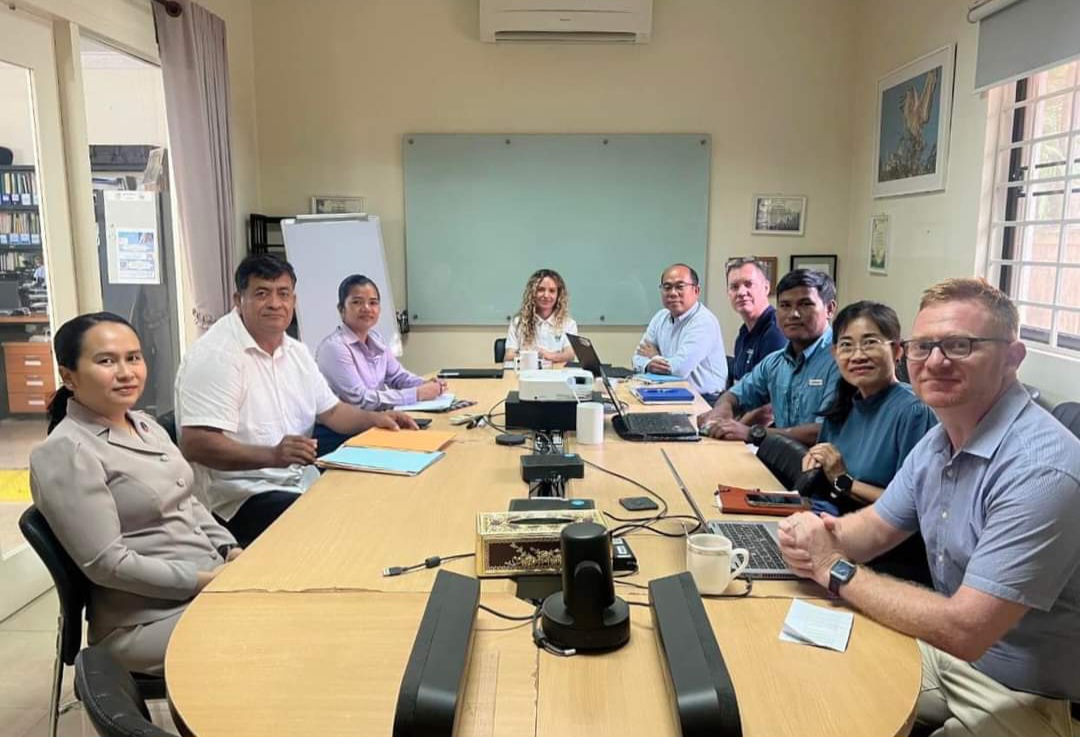 លោកស្រី អ៉ី នារីនេត អភិបាលរង នៃគណៈអភិបាលខេត្តកោះកុង និងក្រុមការងារ បានអញ្ជើញជួបសំណះសំណាល និងពិភាក្សាការងារមួយចំនួនក្នុងខេត្តកោះកុង ជាមួយអង្គការសមាគមអភិរក្សសត្វព្រៃ(WCS)