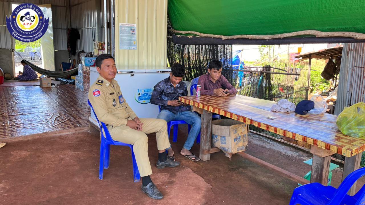 ប៉ុស្ដិ៍នគរបាលរដ្ឋបាលឃុំជំនាប់ កម្លាំងប៉ុស្តិ៍បានចេញល្បាតនៅក្នុងមូលដ្ឋាន