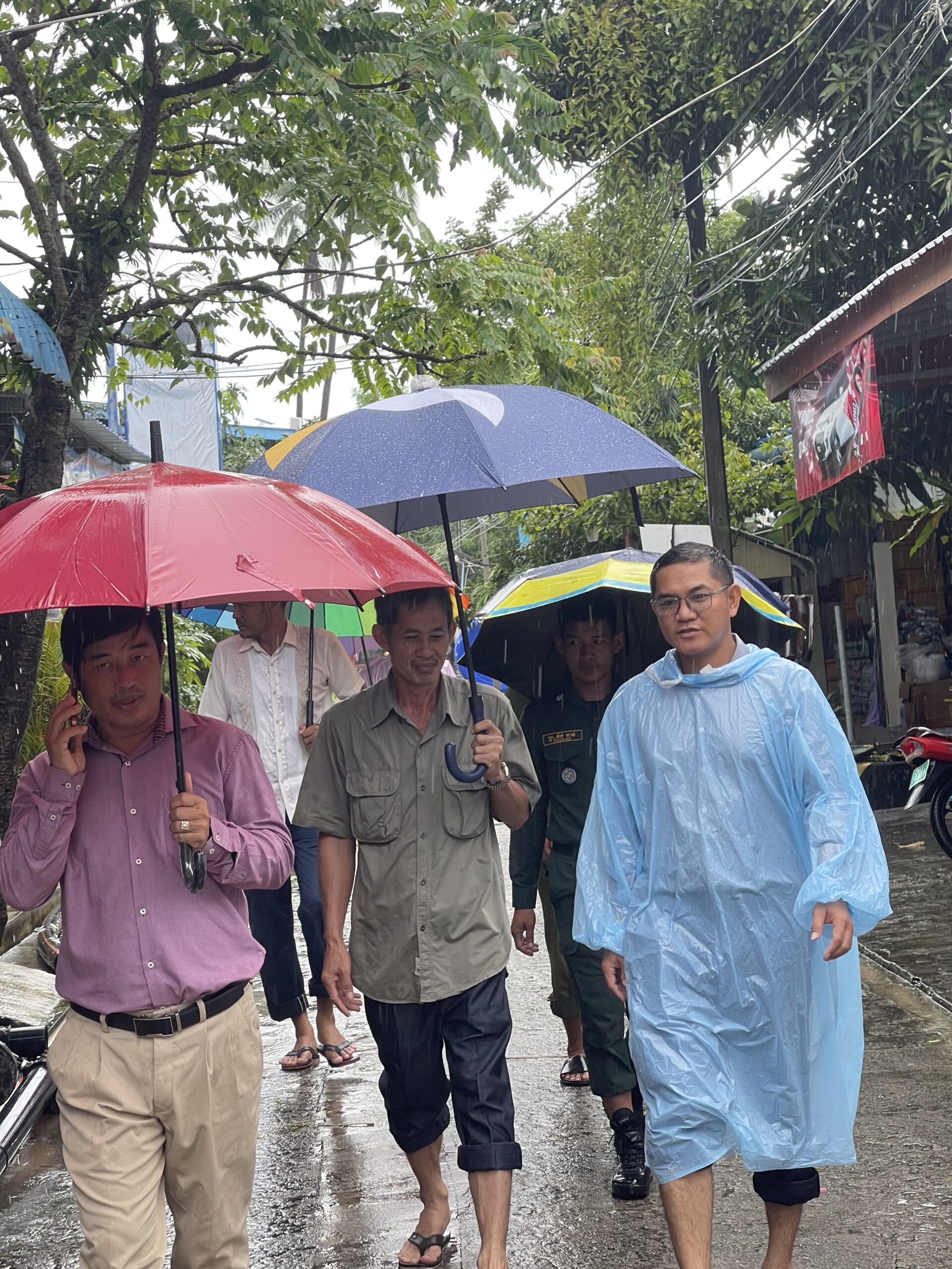 ដោយមានការយកចិត្តទុកដាក់ពីលោក ចេង មុនីរិទ្ធ អភិបាល នៃគណៈអភិបាលស្រុកគិរីសាគរ បានចាត់លោក ជួន សំអាត អភិបាលស្ដីទី លោក សាយ ង៉ែត អភិបាលរងស្រុក បានដឹកនាំអាជ្ញាធរស្រុក ឃុំ ភូមិ ចុះពិនិត្យប្រពន្ធ័លូ ប្រឡាយ នៅលើភូមិកោះស្ដេច ឃុំកោះស្ដេច ស្រុកគិរីសាគរ ខេត្តកោះកុង