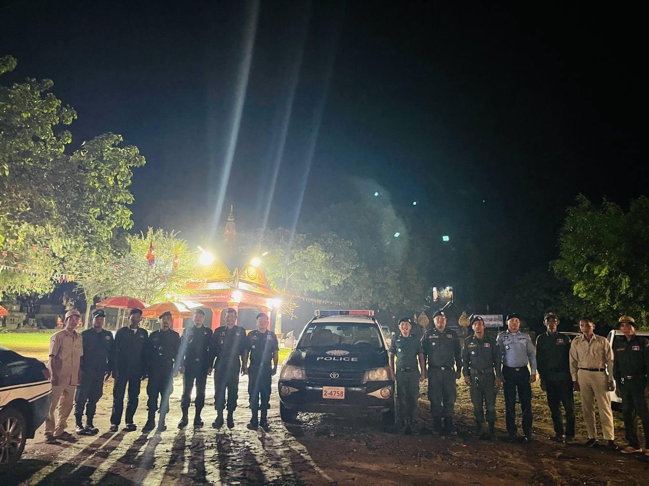 កម្លាំងគណៈបញ្ជាការឯកភាពរដ្ឋបាលស្រុក និងប៉ុស្តិ៍ទាំងនគរបាលរដ្ឋបាលឃុំ០៦ ចុះល្បាត និងប្រចាំគោលដៅការពារសន្តិសុខសណ្តាប់ធ្នាប់នៅតាមវត្តក្នុងស្រុកស្រែអំបិល