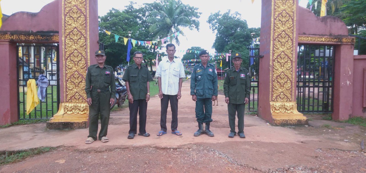 ប៉ុស្តិ៍ទាំងនគរបាលរដ្ឋបាលឃុំ០៦ ចុះល្បាតមូលដ្ឋានរបស់ខ្លួន និងប្រចាំគោលដៅការពារសន្តិសុខសណ្តាប់ធ្នាប់នៅតាមវត្តក្នុងស្រុកស្រែអំបិល