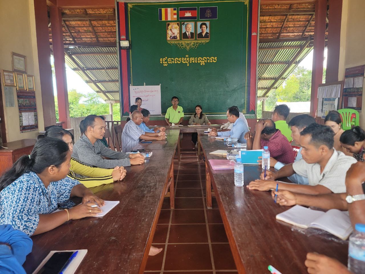 លោកស្រី ង៉ែ ដា ជំទប់ទី១ឃុំ និងមេភូមិទាំង៥ បានចូលរួមកិច្ចប្រជុំស្តីអំពីការបង្កើតគណ:កម្មការ អនុគណ:កម្មការគ្រប់គ្រង់សហគមន៍ទេសចរណ៍ធម្មជាតិ