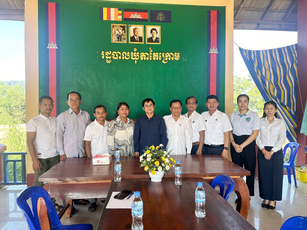លោកស្រី អ៊ុក កន្និកា ជំទប់ទី១ បានទទួលការចុះជួបសំណេះជាមួយក្រុមប្រឹក្សាពាក់នឹងការងារចែកលិខិអញ្ជើញពិនិត្យបញ្ជីឈ្មោះ និងការចុះឈ្មោះបោះឆ្នោតឆ្នាំ២០២៤ ក្រោមអធិបតីភាព ឯកឧត្តម ហង្ស ពុទ្ធា សមាជិក គ.ជ.ប និងជាអ្នកនាំពាក្យ គ.ជ.ប