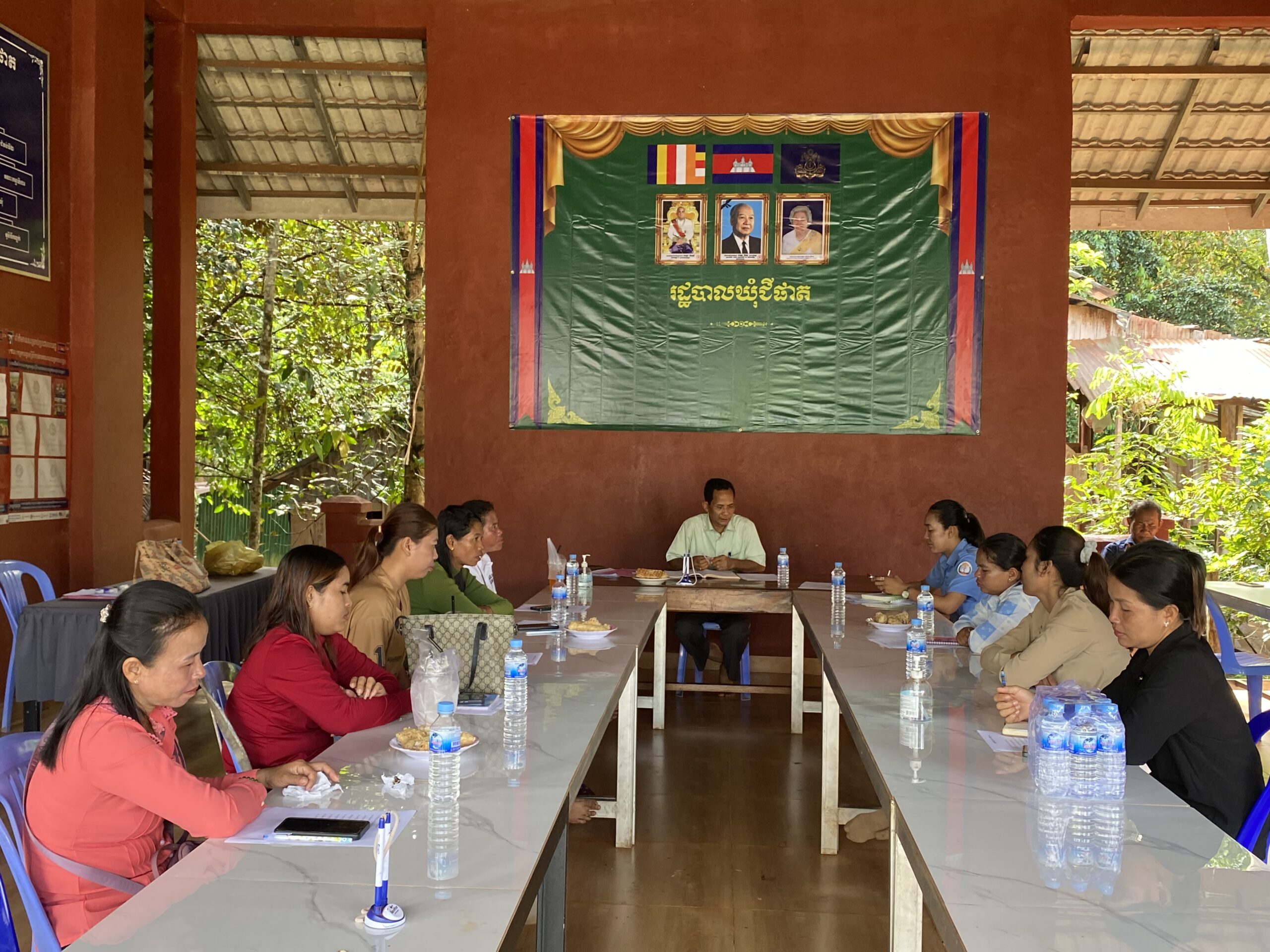លោក ម៉ឹង សុភា មេឃុំជីផាត អញ្ជើញបើកកិច្ចប្រជុំគណៈកម្មការគ្រប់គ្រងមណ្ឌល និងកិច្ចប្រជុំក្រុមទ្រទ្រង់សុខភាពភូមិ ប្រចាំខែតុលា ឆ្នាំ២០២៤