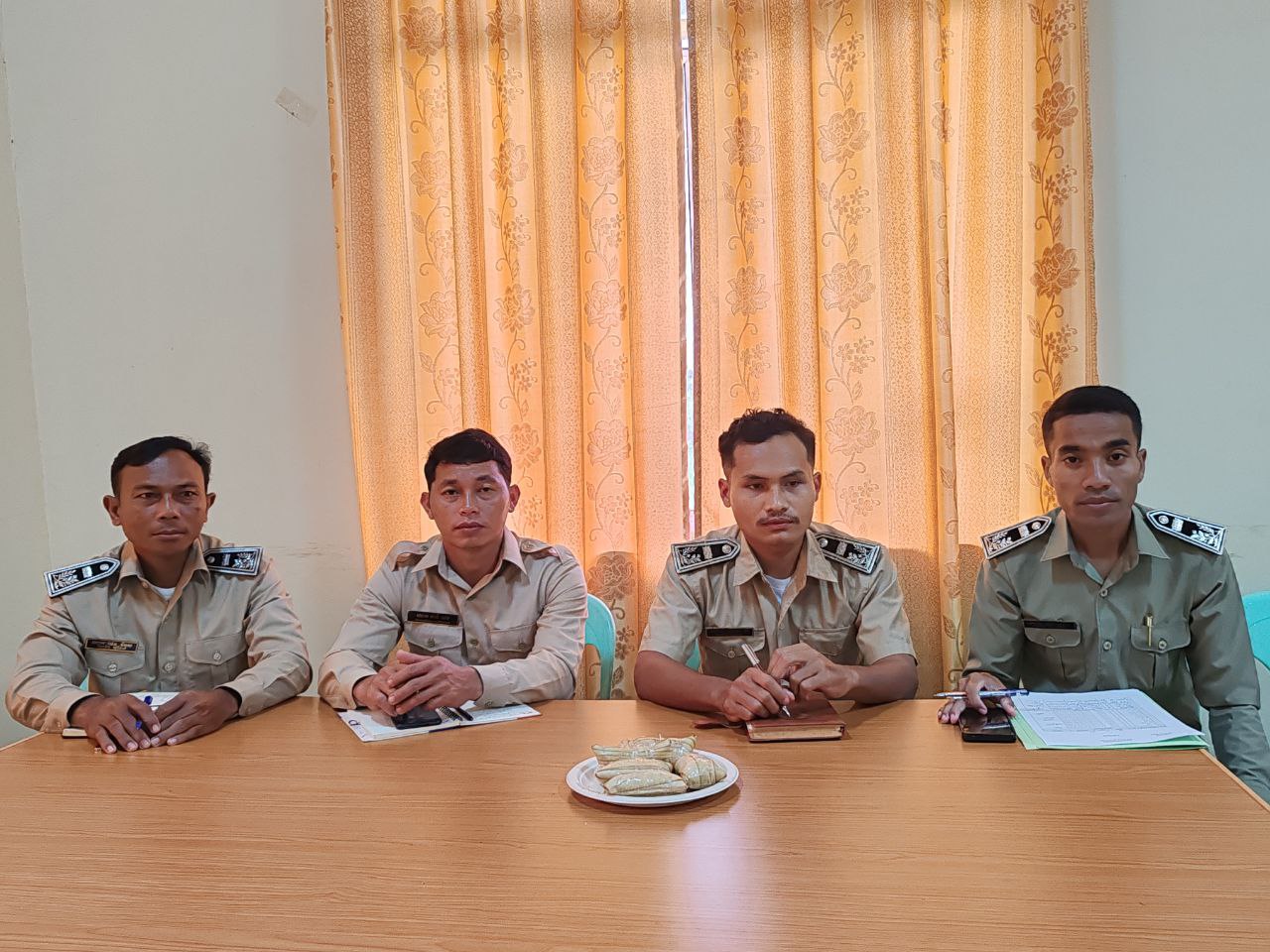 លោក ម៉ឹក ឡាំង ជំទប់ទី១ឃុំប្រឡាយតំណាងឱ្យលោកសុខ ខ្មៅ មេឃុំប្រឡាយបានអញ្ជើញចូលរួម ក្នុងកិច្ចប្រជុំសាមញ្ញលើកទី៥ អាណត្តិទី៤ របស់ក្រុមប្រឹក្សាស្រុកថ្មបាំង ក្រោមអធិបតីភាព លោកស្រី អុល បញ្ញា ប្រធានក្រុមប្រឹក្សាស្រុកថ្មបាំង