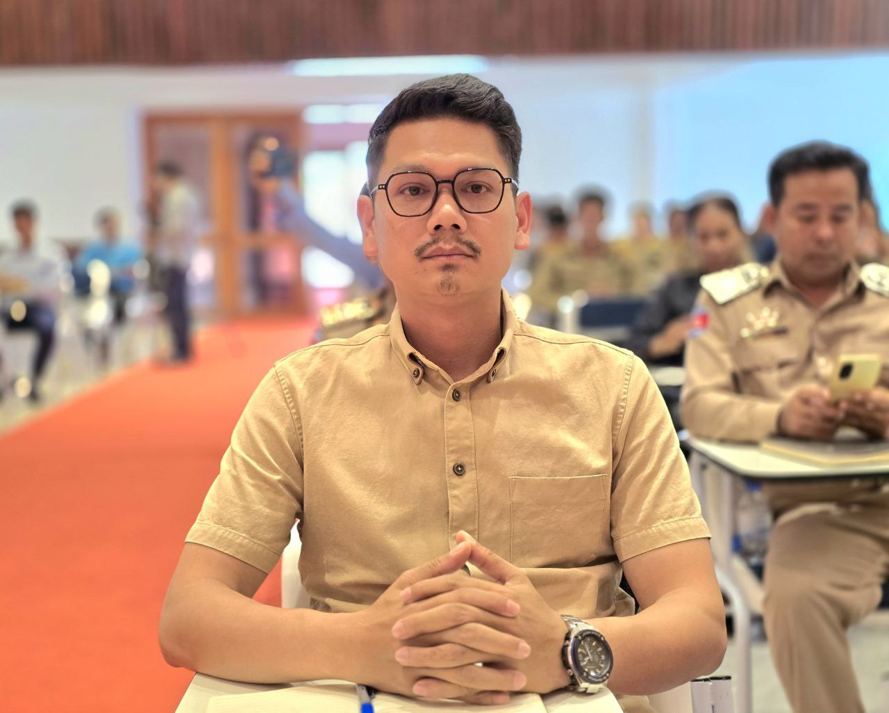 លោក ហែម ប៊ុនសំបូរ អភិបាលរង នៃគណៈអភិបាលស្រុកកោះកុង អញ្ជើញចូលរួមវគ្គបណ្តុះបណ្តាលផ្សព្វផ្សាយ លិខិបទដ្ឋានគតិយុត្ត ស្តីពី«ការគ្រប់គ្រងសំរាម សំណល់រឹងទីប្រជុំជន សំណល់រាវ និងការបំពុលខ្យល់»