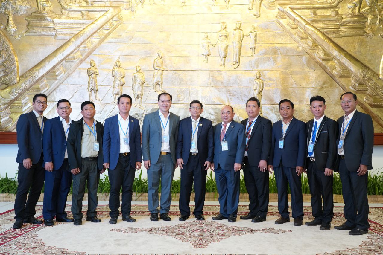 លោក វ៉ាន់ សុខ ប្រធានការិយាល័យរៀបចំដែនដី នគរូបនីយកម្ម សំណង់ និងភូមិបាលស្រុកថ្មបាំង បានចូលរួមសន្និបាតបូកសរុបការងារឆ្នាំ ២០២៤ និងលើកទិសដៅបន្តឆ្នាំ ២០២៥