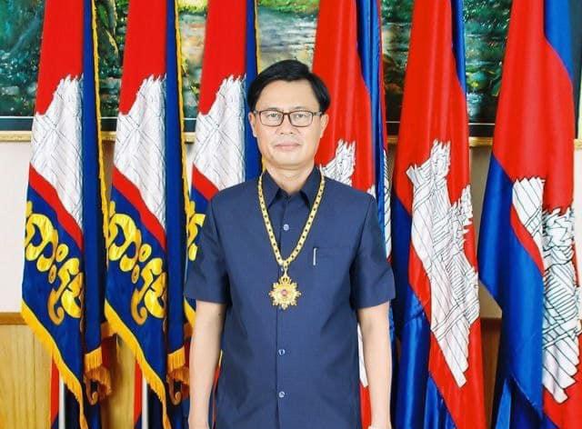 រដ្ឋបាលស្រុកបូទុមសាគរ សូមថ្លែងអំណរគុណយ៉ាងជ្រាលជ្រៅជូនចំពោះ លោក សៅ វណ្ណៈ ដែលបានឧបត្ថម្ភថវិកាចំនួន ១០០ដុល្លារ (មួយរយដុល្លារសហរដ្ឋអាមេរិច) ជូនរដ្ឋបាលស្រុកសម្រាប់ចូលរួមក្នុងពិធីប្រណាំងទូក ប្រកួតសម្រស់ស្ត្រីមជ្ឈិមវ័យ និងតាំងពិព័រណ៍លក់ផលិតផលនានា ក្នុងព្រះរាជពិធីបុណ្យអុំទូក បណ្តែតប្រទីប និងសំពះព្រះខែ អកអំបុក នាថ្ងៃទី១៤-១៦ ខែវិច្ឆិកា ឆ្នាំ២០២៤ នៅមុខសាលាខេត្តកោះកុង