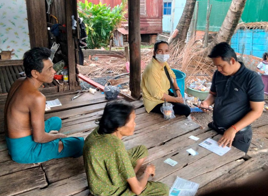 រដ្ឋបាលឃុំកោះស្ដេចសកម្មភាពធ្វើបច្ចុប្បន្នភាព ចាស់ជរា ជនមានពិការភាព និងចុះឈ្មោះសិស្ស ទៅក្នុងកម្មវិធីជាតិជំនួយសង្គមកញ្ចប់គ្រួសារ