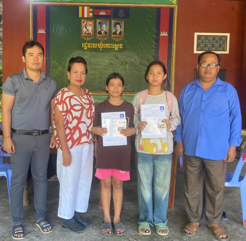 រដ្ឋបាលឃុំកោះស្ដេចបានចុះឈ្មោះសិស្សអនុ វិទ្យាល័យកោះស្ដេចចូលក្នុងកញ្ចប់គ្រួសារគោល