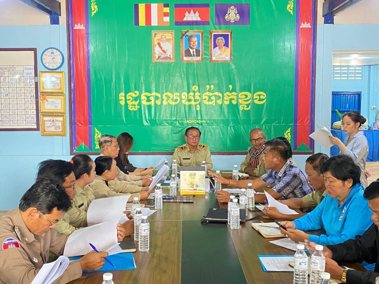 កិច្ចប្រជុំគណៈកម្មាធិការទទួល បន្ទុកកិច្ចការនារី និងកុមារ សម្រាប់ខែធ្នូ ឆ្នាំ២០២៤ និងកិច្ចប្រជុំសាមញ្ញលើកទី៣១ ឆ្នាំទី៣ អាណត្តិទី៥ របស់ក្រុមប្រឹក្សាឃុំប៉ាក់ខ្លង