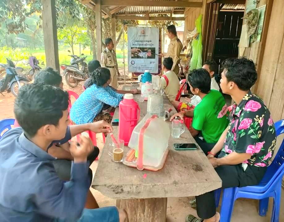 ប៉ុស្តិ៍នគរបាលរដ្ឋបាលឃុំថ្មដូនពៅ បានចេញល្បាតក្នុងមូលដ្ឋាន និងបានផ្សព្វផ្សាយគោលនយោបាយភូមិ ឃុំមានសុវត្ថិភាព