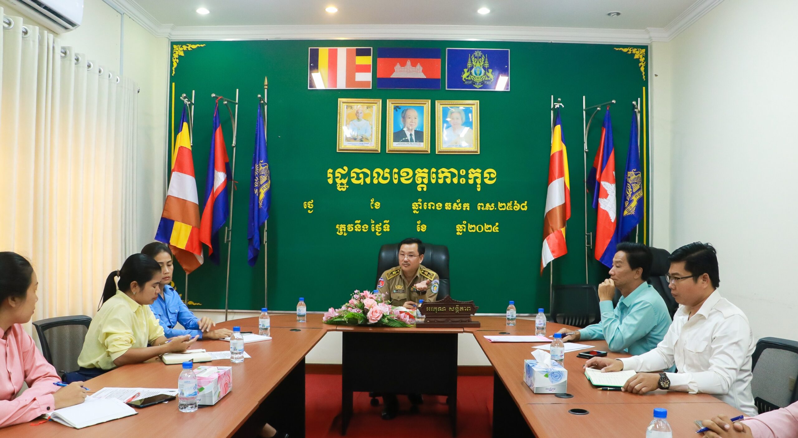 លោក អន សុធារិទ្ធ អភិបាលរង នៃគណៈអភិបាលខេត្តកោះកុង បានអញ្ជើញដឹកនាំកិច្ចប្រជុំពិភាក្សា លើការរៀបចំស្តង់ពិព័រណ៍ខេត្តកោះកុង ដើម្បីចូលរួមពិធីបុណ្យសមុទ្រលើកទី១១