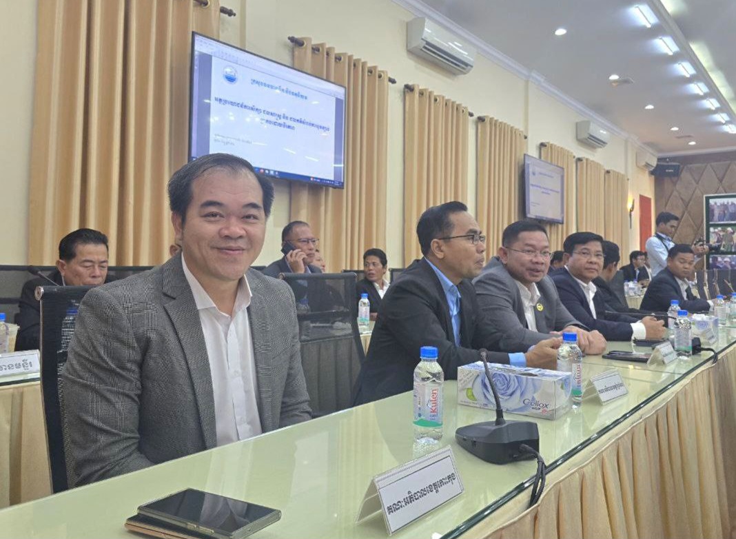 លោក ឈេង សុវណ្ណដា អភិបាលរង នៃគណៈអភិបាលខេត្តកោះកុង បានអញ្ជើញចូលរួមកិច្ចប្រជុំគណៈកម្មាធិការគ្រប់គ្រងធនធានខ្សាច់