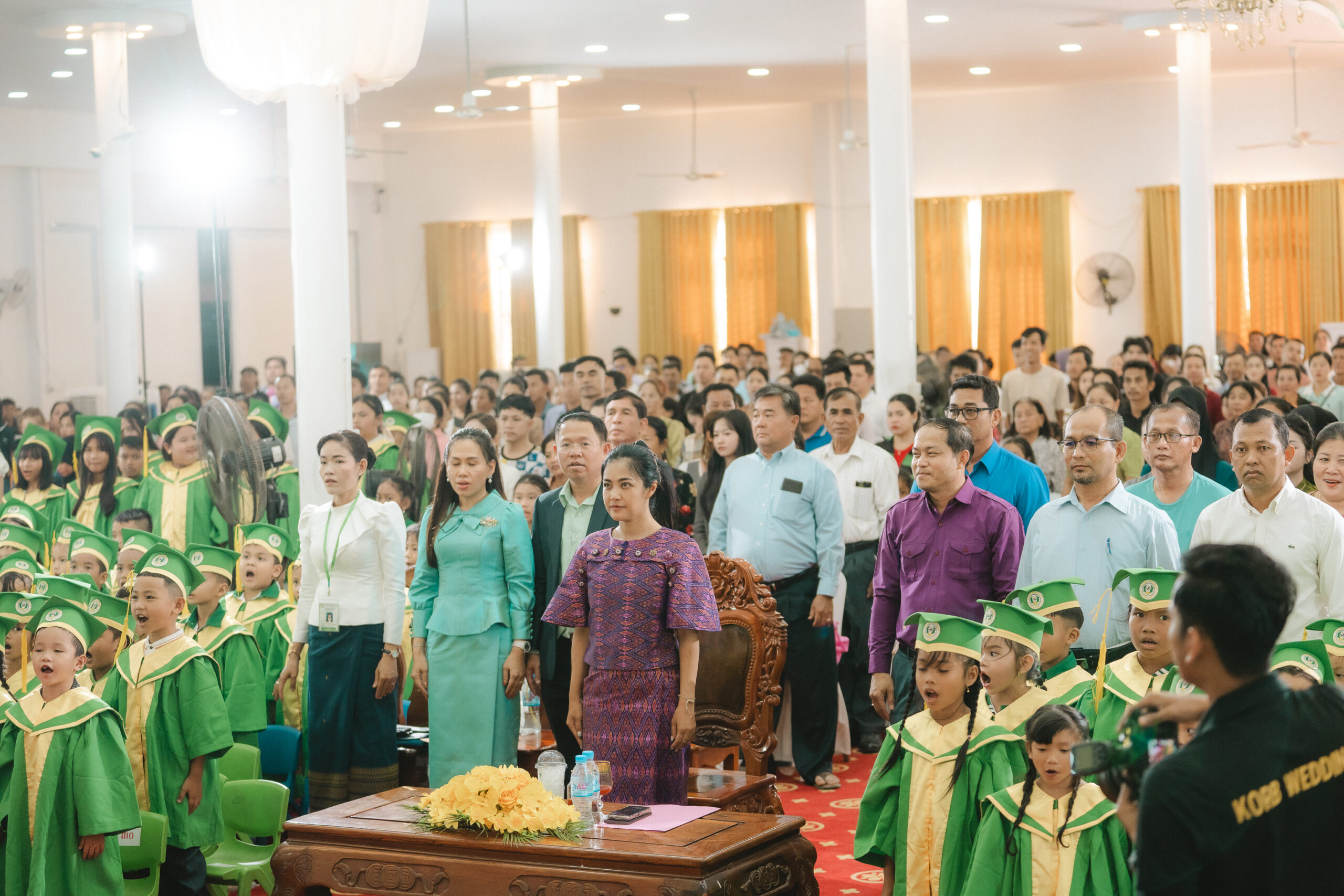 លោកជំទាវ មិថុនា ភូថង អភិបាល នៃគណៈអភិបាលខេត្តកោះកុង បានអញ្ជើញ ជាអធិបតី ក្នុងពិធីចែកវិញ្ញាបនបត្របញ្ជាក់ការសិក្សា ដល់សិស្សានុសិស្ស ដែលប្រឡងជាប់ជាស្ថាពរ និងជាប់ជាសិស្សពូកែសរុបចំនួន ៧៦៤នាក់ របស់សាលរៀន កោះកុង អន្តរជាតិ