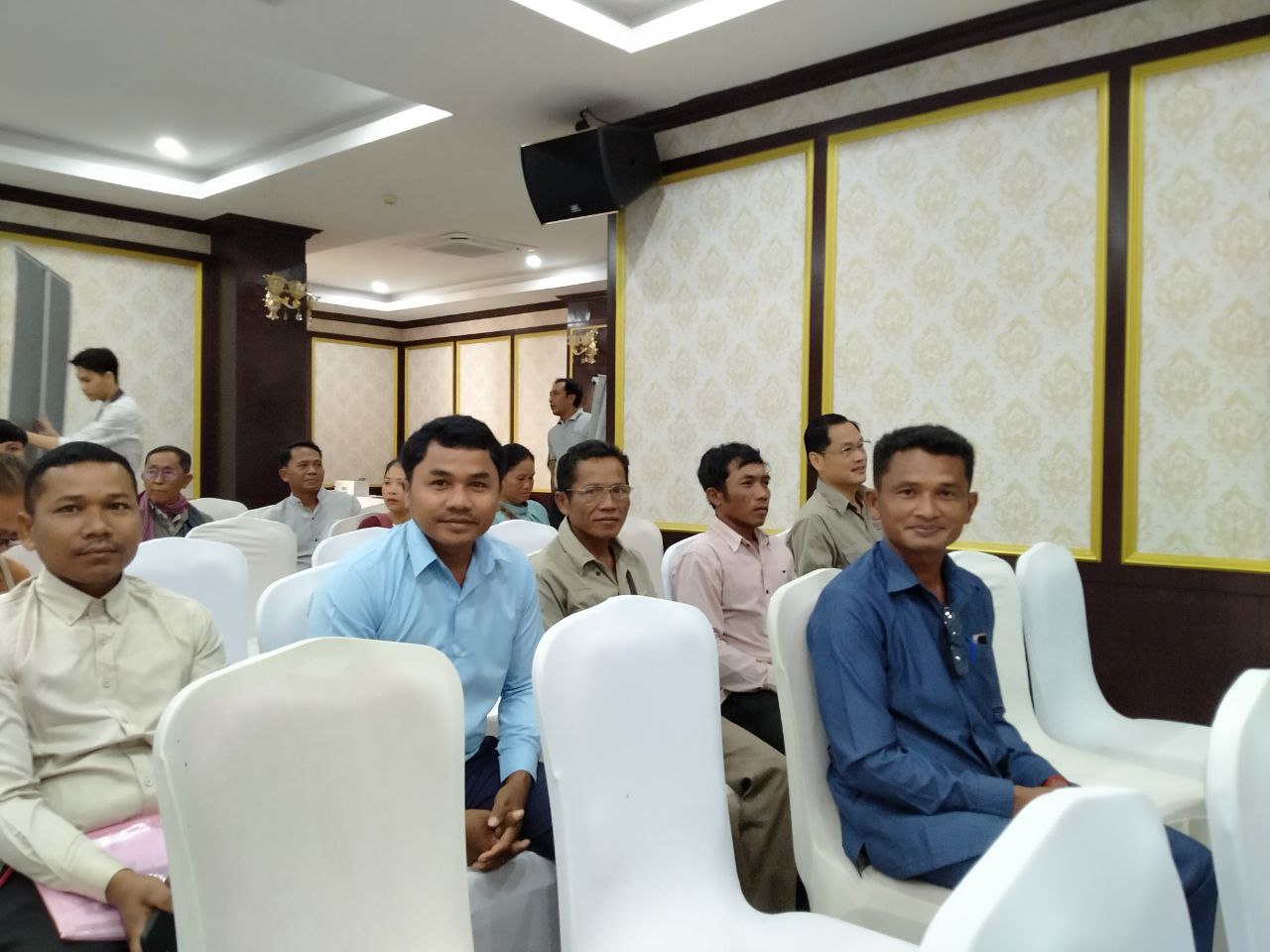 លោក ទិត្យ លី ជំទប់ទី២ ឃុំប្រឡាយ និងលោក មេភូមិចំនួន៤ភូមិ ភូមិប្រឡាយ ភូមិសំរោង ភូមិទ័ពឃ្លៃ និងភូមិចំណារនានអញ្ជើញចូលរួមសិក្ខាសាលាបូកសរុបលទ្ធផលការងារឆ្នាំ២០២៤ និងលើកទិសដៅបន្តឆ្នាំ២០២៥ នៃគម្រោងរេដបូក និងអភិរក្ស តំបន់ជួរភ្នំក្រវាញកណ្តាល នៃឧទ្យានជាតិជួរភ្នំក្រវាញ ។