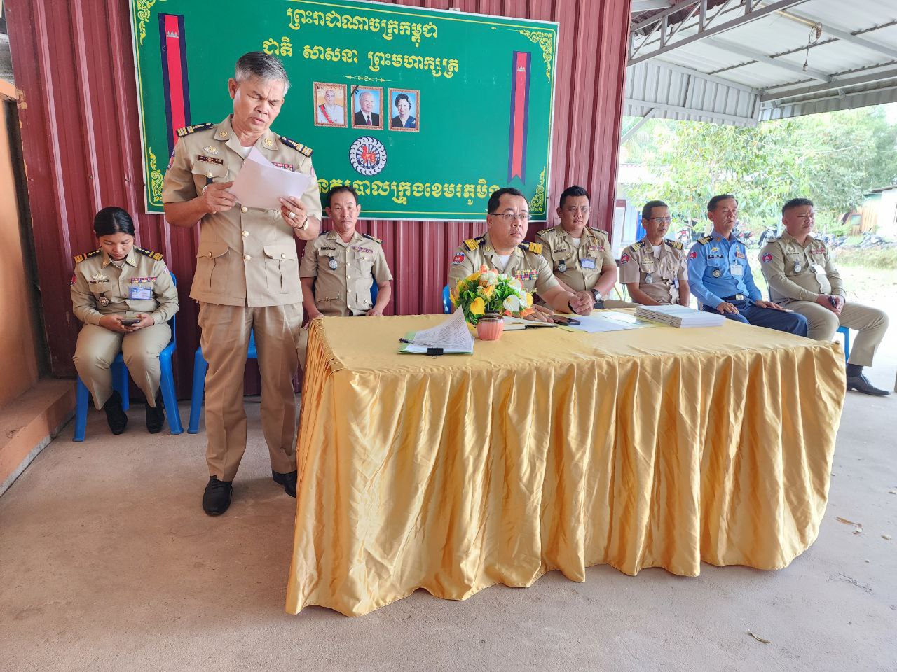 លោកវរសេនីយ៍ឯក យស់ ចាន់វិចិត្រ អធិការនគរបាលក្រុងខេមរភូមិន្ទ បានដឹកនាំកិច្ចប្រជុំបូកសរុបលទ្ធផលការងារប្រចាំខែធ្នូ និងដាក់ទិសដៅការងារបន្ត