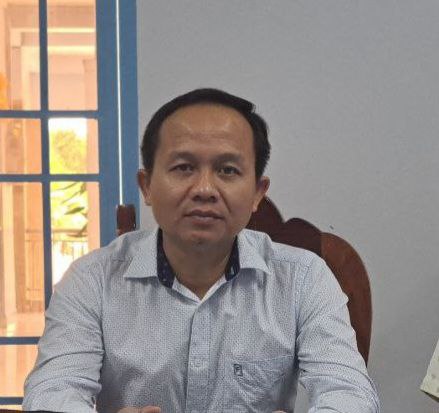 លោក ខៀវ ជីវ័នរ័ត្ន ប្រធានការិយាល័យ អប់រំ យុវជន និងកីឡានៃរដ្ឋបាលស្រុកកោះកុង បានចូលរួមប្រជុំស្តីពីការស្វែងយល់ការងារគ្រប់គ្រងសមាគមបុគ្គលិកសិក្សាខ្មែរ