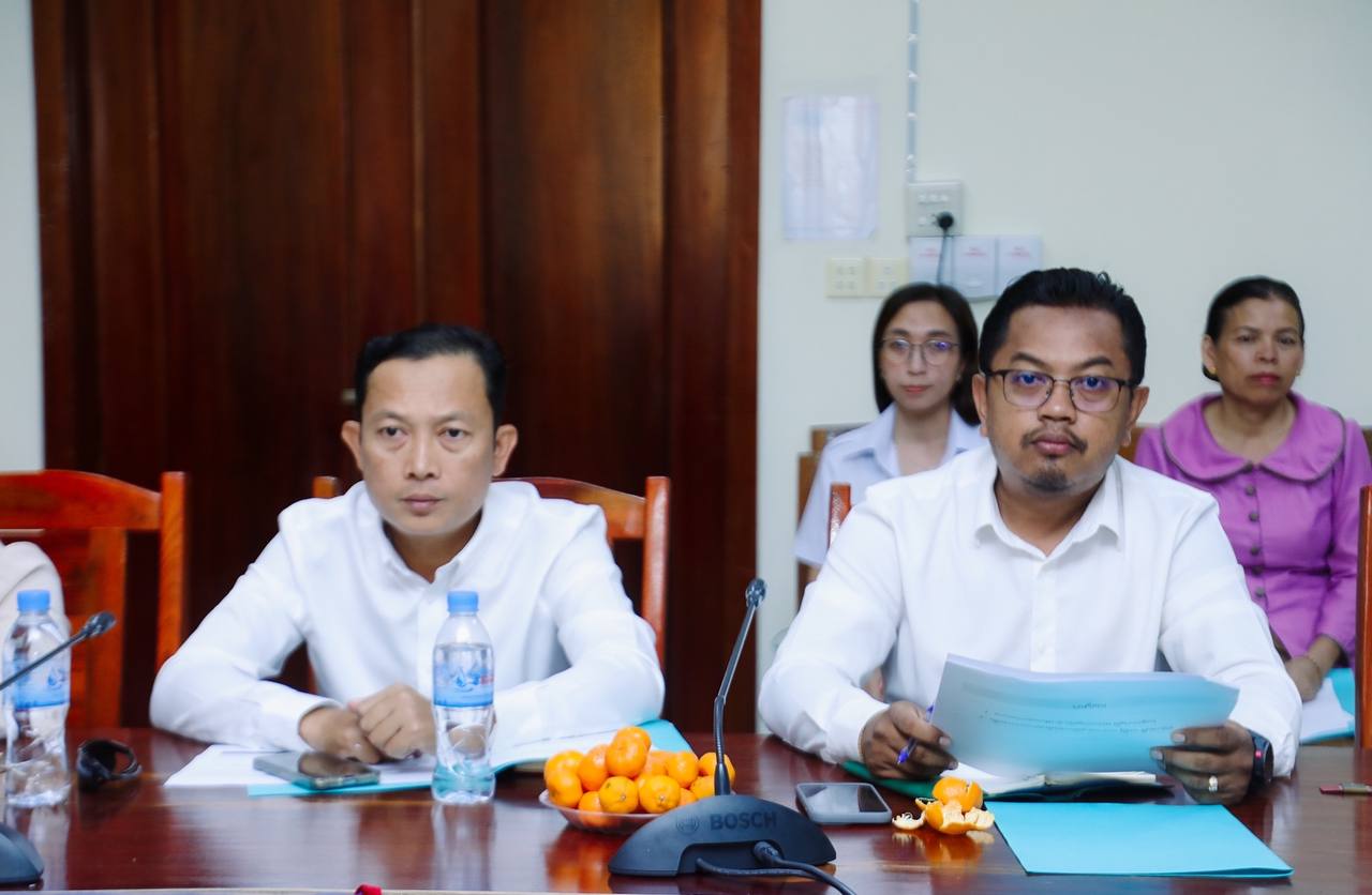 លោក​ ជួន​ ភារ៉េត​ អនុប្រធានមន្ទីរធម្មការ និងសាសនាខេត្ត តំណាងលោកប្រធានមន្ទីរបានចូលរួម កិច្ចប្រជុំប្រចាំត្រីមាសទី៤ ឆ្នាំ២០២៤ របស់ក្រុមការងារពិសេសលុបបំបាត់ជំងឺ គ្រុនចាញ់ ថ្នាក់ខេត្ត​