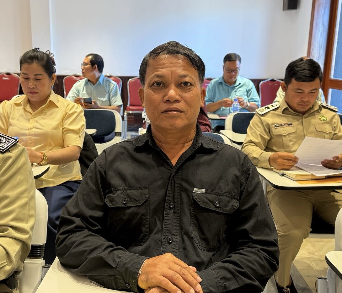 លោក លៀង សាម៉ាត មេឃុំត្រពាំងរូង និង លោក ជឹម វណ្ឌី ស្មៀនឃុំ បានចូលរួមក្នុងពិធីប្រារព្ធទិវាជាតិគ្រប់គ្រងគ្រោះមហន្តរាយ ក្រោមប្រធានបទ “ការគ្រប់គ្រងគ្រោះមហន្តរាយ គឺសំដៅការពារការអភិវឌ្ឍន៍ និងសុខុមាលភាពរបស់ប្រជាជន