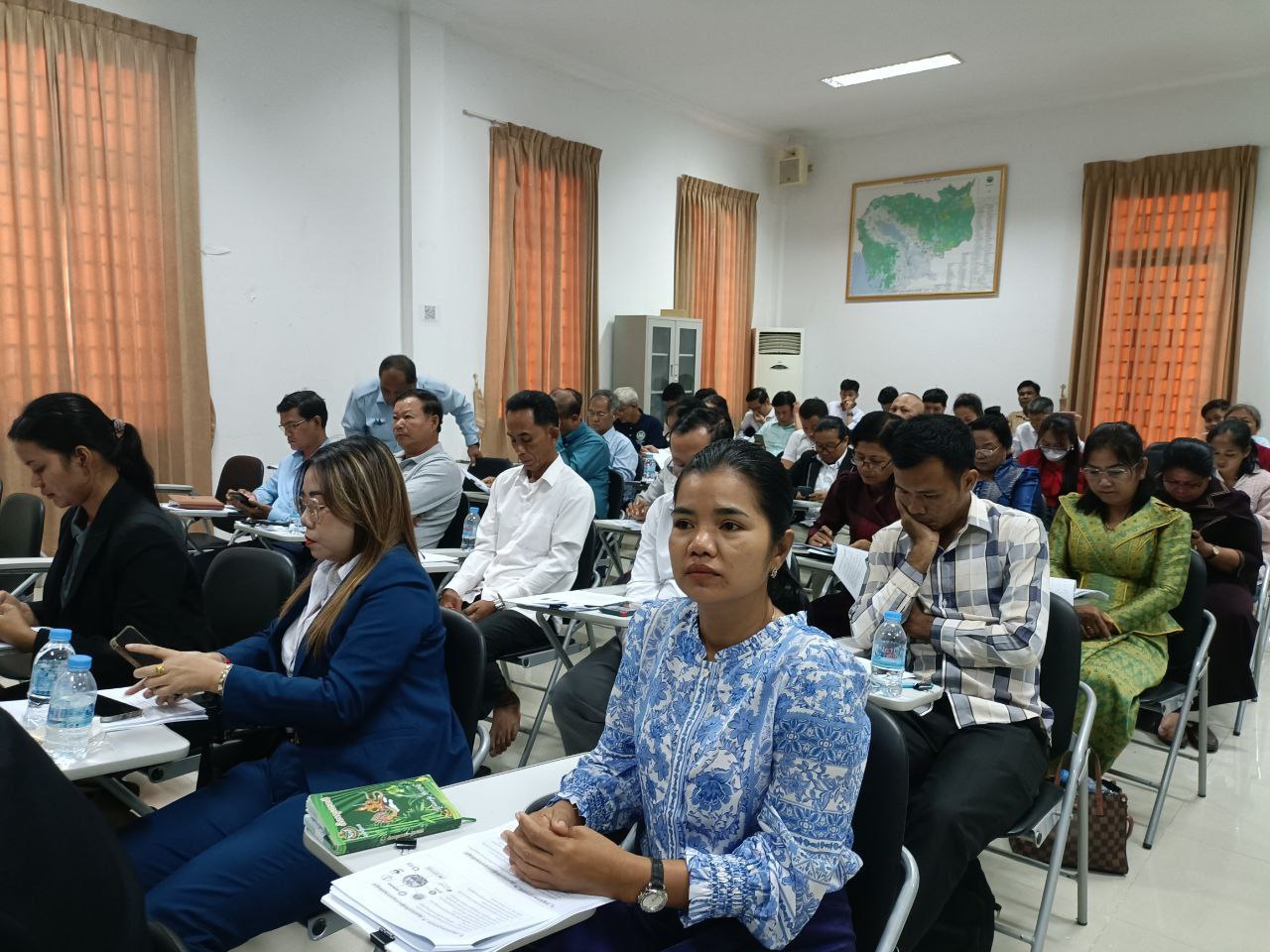 មន្ទីរកសិកម្ម រុក្ខាប្រមាញ់ និងនេសាទខេត្តកោះកុង ៖ អញ្ជើញចូលរួមពិធីបើកកិច្ចប្រជុំបូកសរុបលទ្ធផលការងារឆ្នាំ២០២៤​ និងលើកទិសដៅអនុវត្តការងារឆ្នាំ២០២៥​ របស់អគ្គនាយកដ្ឋានកៅស៊ូ