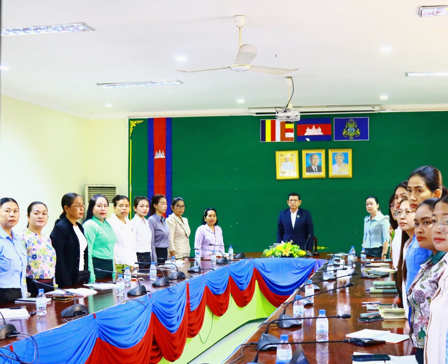 ឯកឧត្តម ថុង ណារុង ប្រធានក្រុមប្រឹក្សាខេត្តកោះកុង បានអញ្ជើញចូលរួម ក្នុងវេទិកាជាតិ “ស្ត្រីក្នុងភាព ជាអ្នកដឹកនាំ និងអភិបាលកិច្ច” តាមរយៈប្រព័ន្ធបញ្ជូនរូបភាព និងសំឡេង