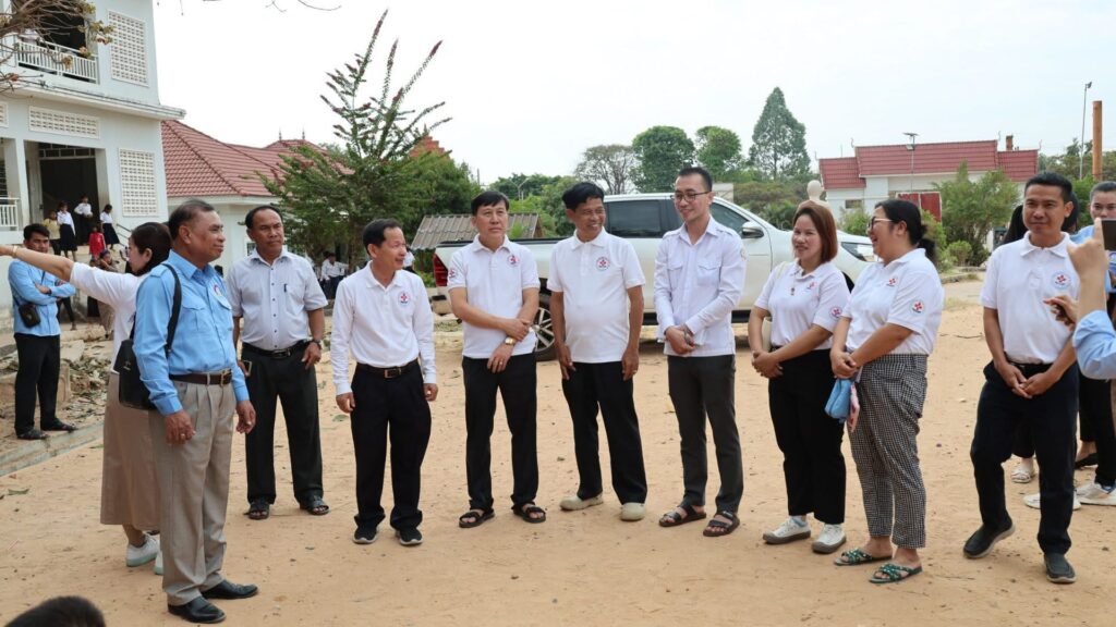ក្រុមការងារគ្រូពេទ្យស្ម័គ្រចិត្ត ឯកឧត្ដម ហ៊ុន ម៉ានី សហការជាមួយរដ្ឋបាលខេត្តកោះកុង រដ្ឋបាលស្រុកមណ្ឌលសីមា លោកគ្រូអ្នកគ្រូ សិស្សានុសិស្ស យុវជនស្ម័គ្រចិត្ត បានចុះពិនិត្យនិងរៀបចំទីតាំងពិនិត្យព្យាបាលប្រជាជនដោយឥតគិតថ្លៃ នៅវិទ្យាល័យ ហ៊ុន សែន ចាំយាម នៅថ្ងៃទី៤ ខែមករា ឆ្នាំ២០២៥