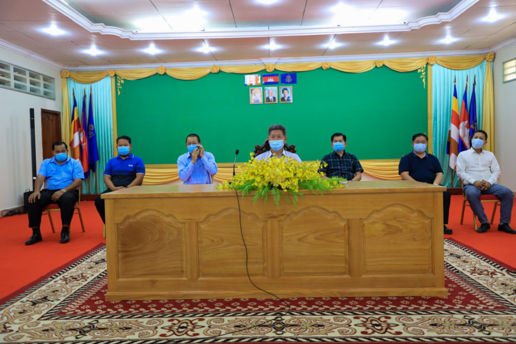 ការអញ្ជើញសំណេះសំណាលជាមួយក្រុមកីឡាករបាល់ទាត់ខេត្តព្រះសីហនុ