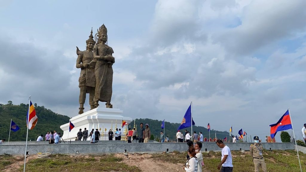 ភ្ញៀវចូលរួមមកកម្សាន្តក្នុងខេត្តព្រះសីហនុ នាឱកាសបុណ្យចូលឆ្នាំថ្មីប្រពៃណីជាតិខ្មែរ សម្រាប់ថ្ងៃទី១៥ ខែមេសា ឆ្នាំ២០២២ មានចំនួនប្រមាណជាង ៨០០០០នាក់