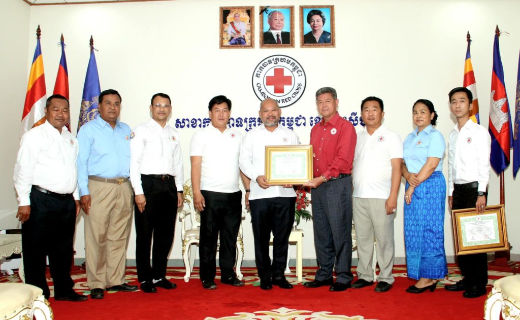 ឯកឧត្តម គួច ចំរើន ប្រធានគណៈកម្មាធិការសាខាកាកបាទក្រហមកម្ពុជា ខេត្តព្រះសីហនុអញ្ជើញទទួលអំណោយមនុស្សធម៌លើកទី២ ក្នុងឱកាសខួបលើកទី១៥៩ ទិវាពិភពលោកកាកបាទក្រហម អឌ្ឍចន្ទក្រហម