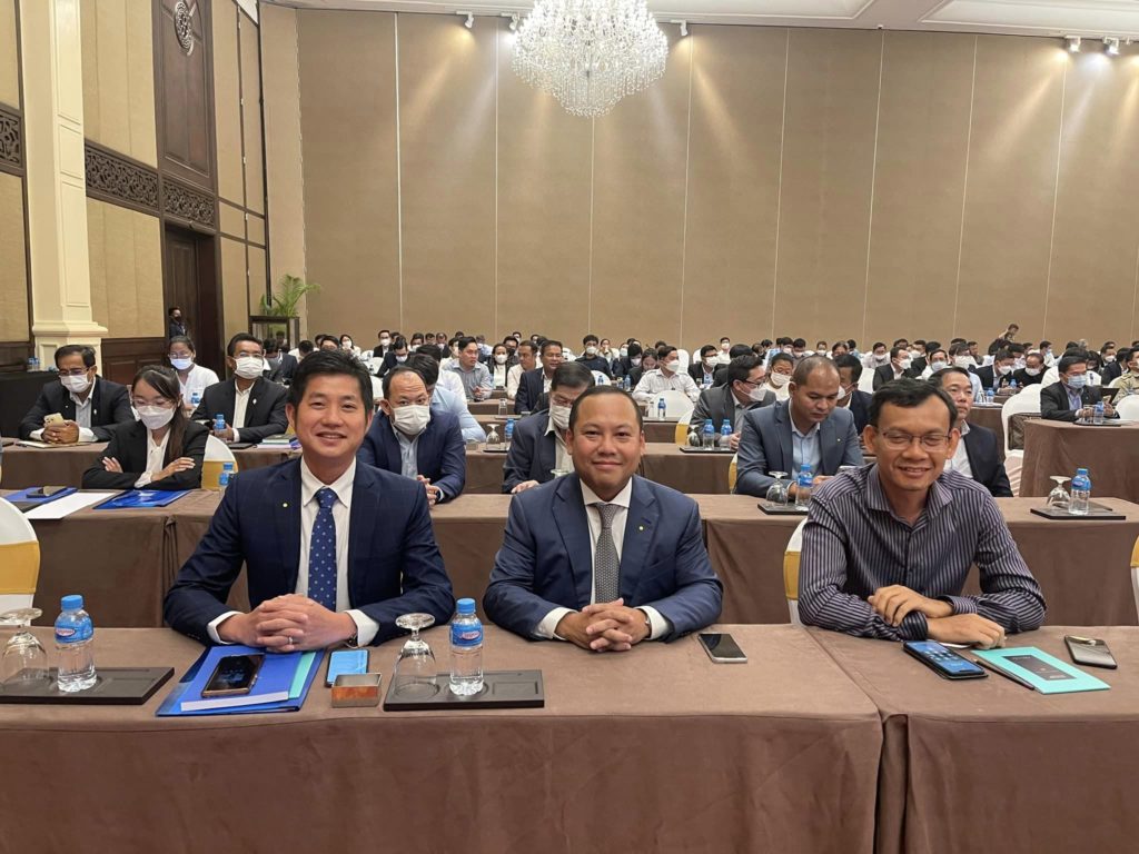 លោក ឡុង ឌីម៉ង់ អភិបាលរងខេត្តព្រះសីហនុ បានចូលរួមពិធីប្រកាសដាក់ឱ្យប្រើប្រាស់ជាផ្លូវការ ចក្ខុវិស័យ និងយុទ្ធសាស្ត្រ ស្តីពី “សុខដុមនីយកម្មការកែទម្រង់ ៣ បូក ១ របស់រាជរដ្ឋាភិបាល”