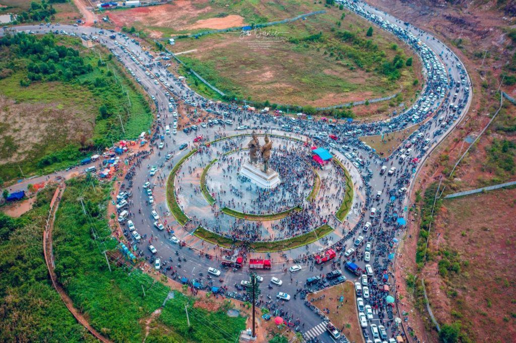 រូបភាពពីរង្វង់មូលព្រះថោងនាងនាគ ដែលត្រូវជាថ្ងៃទី៣ ពិធីបុណ្យចូលឆ្នាំថ្មី