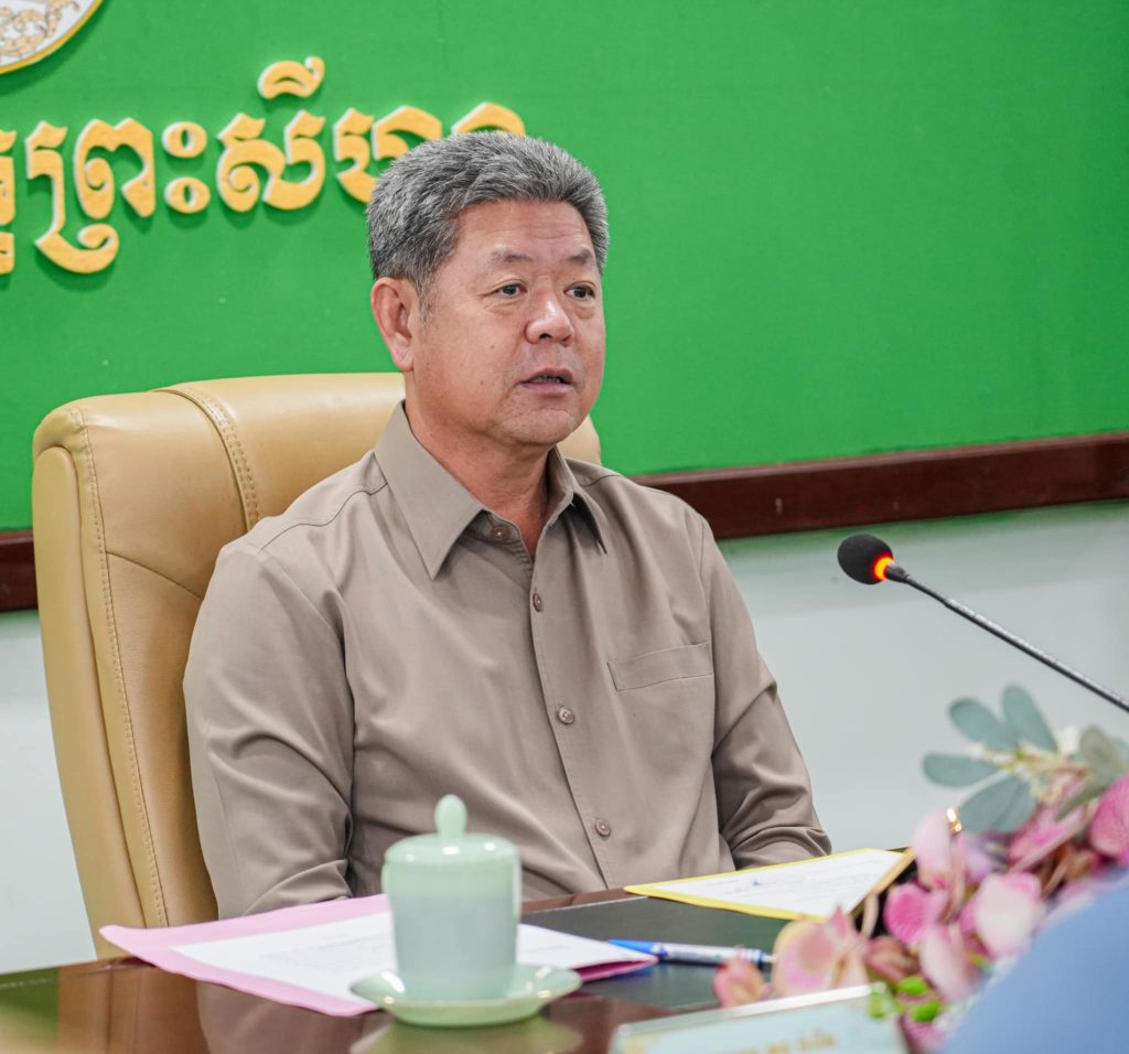 ឯកឧត្តម គួច ចំរើន អភិបាល នៃគណៈអភិបាលខេត្តព្រះសីហនុ បានដឹកនាំកិច្ចប្រជុំពិភាក្សា ជ្រើសរើសមន្រ្តីទទួលបន្ទុករថយន្តក្រុង