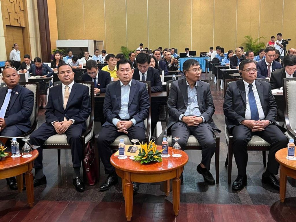 លោក ជាវ វិជ្ជាក់ អភិបាលរងខេត្តព្រះសីហនុ អញ្ជើញចូលរួមបើកកម្មវិធីដំណើរទស្សនកិច្ចវគ្គបញ្ចប់របស់អ្នកសារព័ត៌មាន នៃបណ្តាប្រទេសតាមដងទន្លេមេគង្គ-ឡាងឆាង
