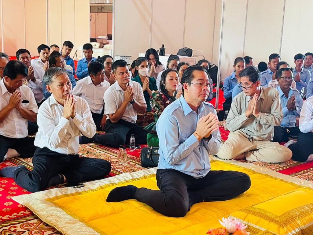 លោក ម៉ាង ស៊ីណេត អភិបាលរងខេត្តព្រះសីហនុ បានអញ្ជើញប្រារព្ធពិធីក្រុងពាលីក្នុងព្រឹត្តិការណ៍ « ពិព័រណ៍ទេសចរណ៍ និងពាណិជកម្ម»