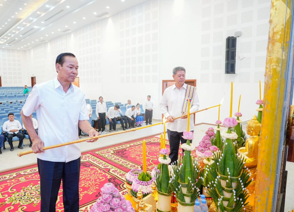 ឯកឧត្តម វង្ស ផាណាត និងលោកជំទាវ ឯកឧត្តម គួច ចំរើន និងលោកជំទាវ  បានអញ្ជើញចូលរួមក្នុងពិធីចម្រើនព្រះបរិត្ត ក្នុងឱកាសបុណ្យចូលឆ្នាំថ្មី ប្រពៃណីជាតិខ្មែរ ឆ្នាំរោង ឆស័ក ព.ស ២៥៦៧
