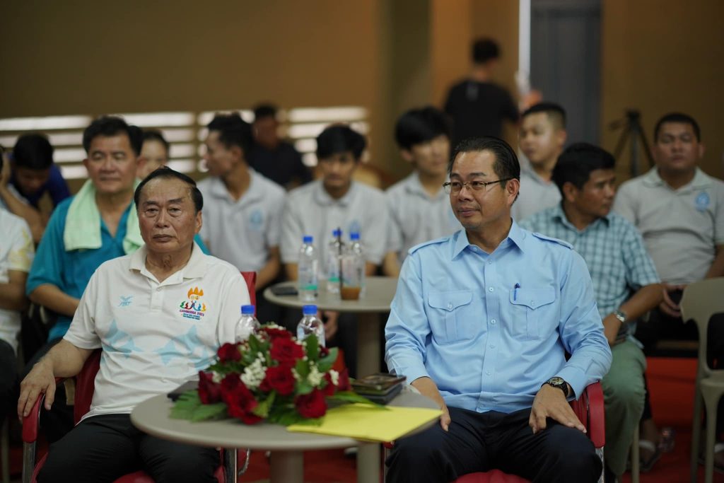 ឯកឧត្តម តាក វណ្ណថា ឯកឧត្តម ជាម សុភា និងលោក ម៉ាង ស៊ីណេត អញ្ជើញបិទការប្រកួតកីឡាវាយសីជ្រើសរើសជើងឯក ធីអ័រ ហូប ឆ្នាំ២០២៤